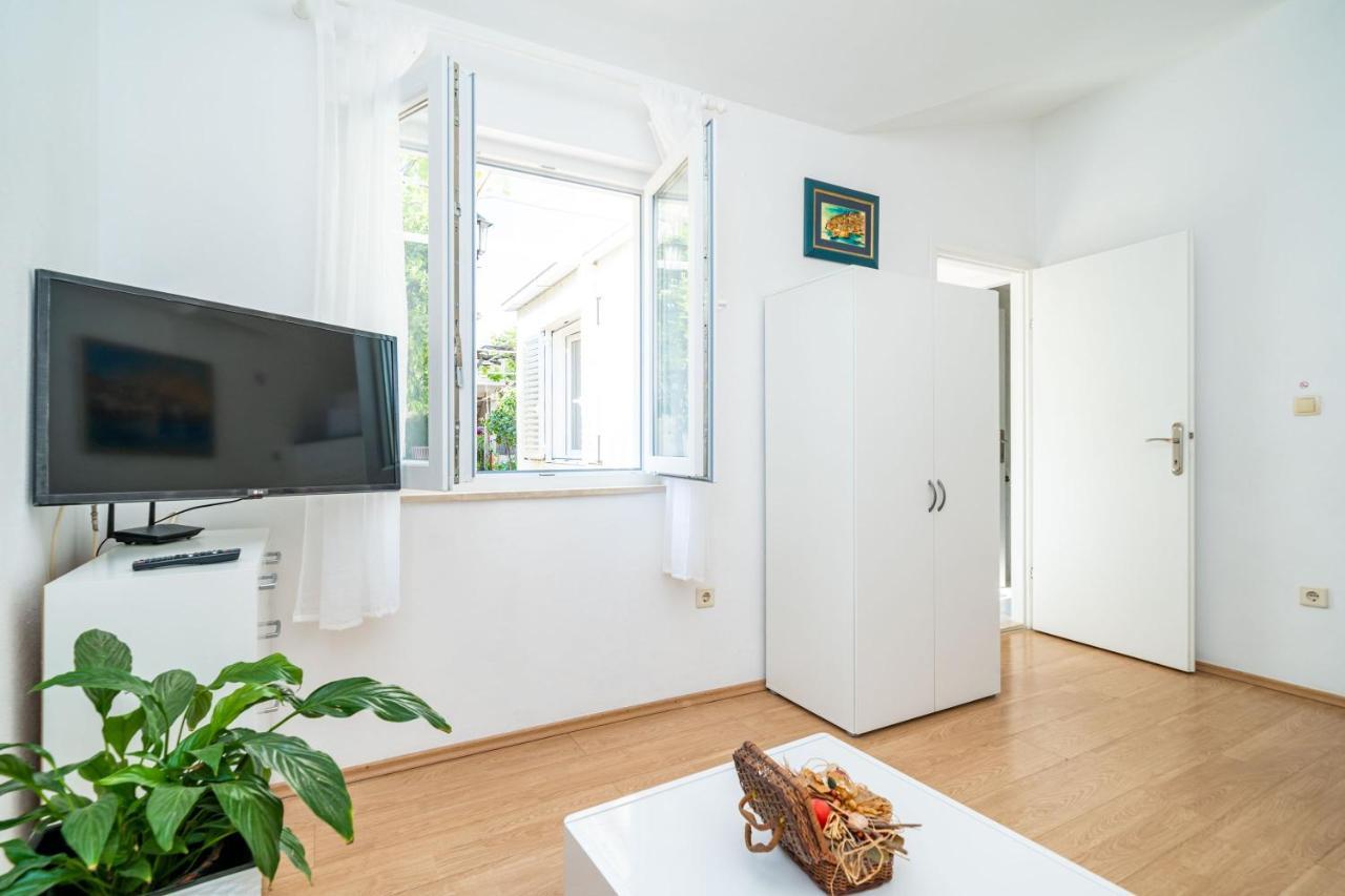 Apartments Vulicevic ดูบรอฟนิก ภายนอก รูปภาพ