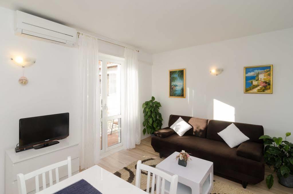 Apartments Vulicevic ดูบรอฟนิก ภายนอก รูปภาพ